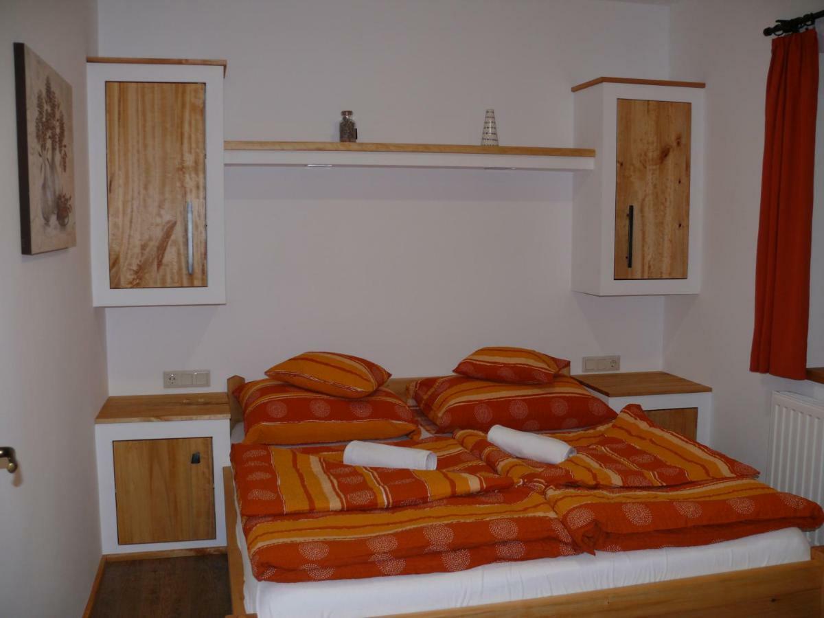 Sara Apartman Heviz Exterior photo